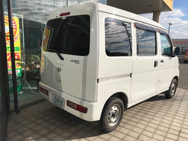 ダイハツ ハイゼットカーゴ 画像３